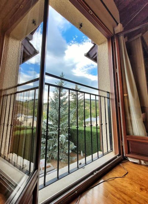 Le Nid Du Bouvreuil Apartment Angoustrine ภายนอก รูปภาพ